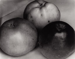 Three Apples, France