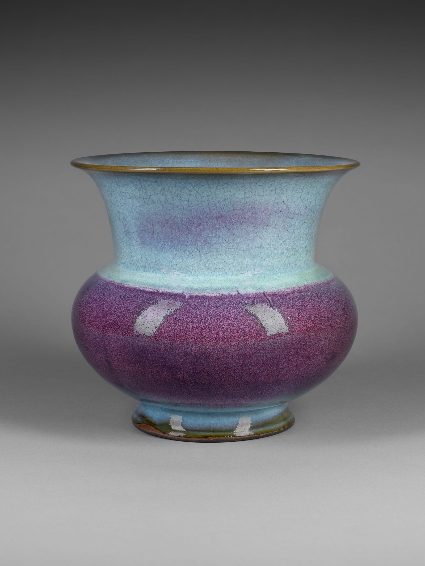 Zhadou-Shaped Flowerpot With Globular Body And Flaring Mouth