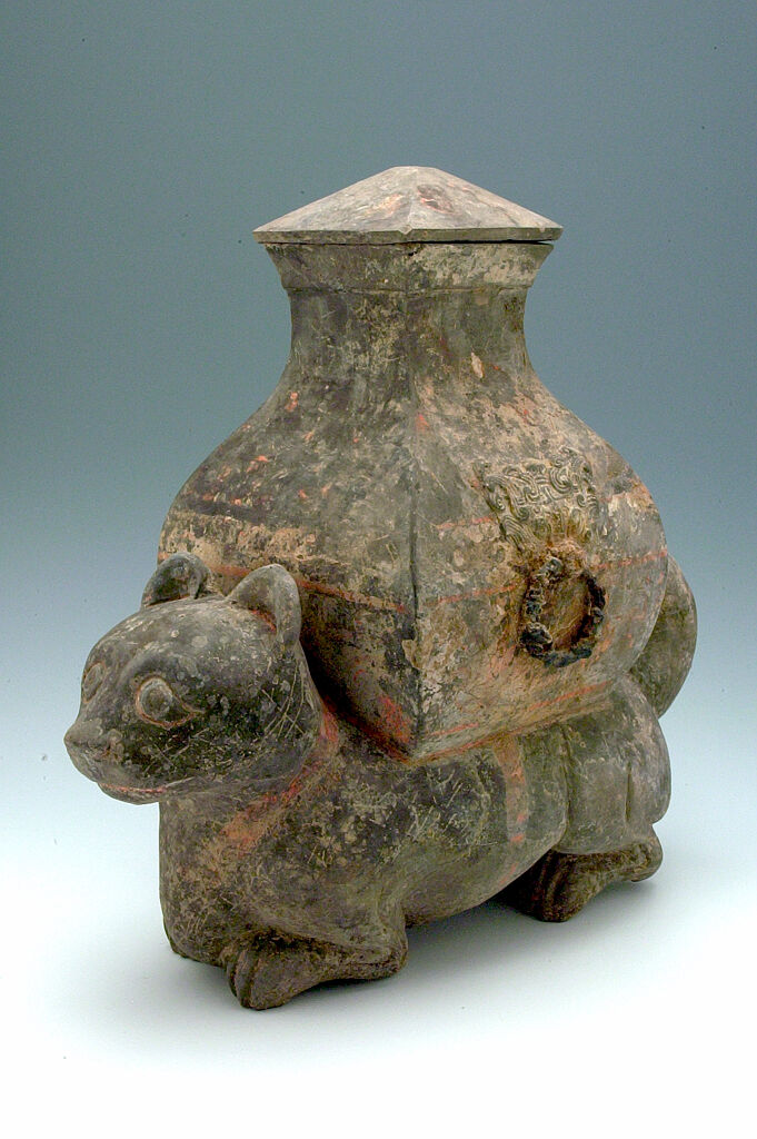 Covered, Squared Jar (Fang) With Recumbent Feline Base