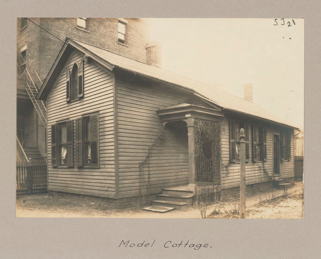 Social Settlements: United States. Ohio. Cleveland. Hiram House: Hiram House. Cleveland, Ohio: Model Cottage.