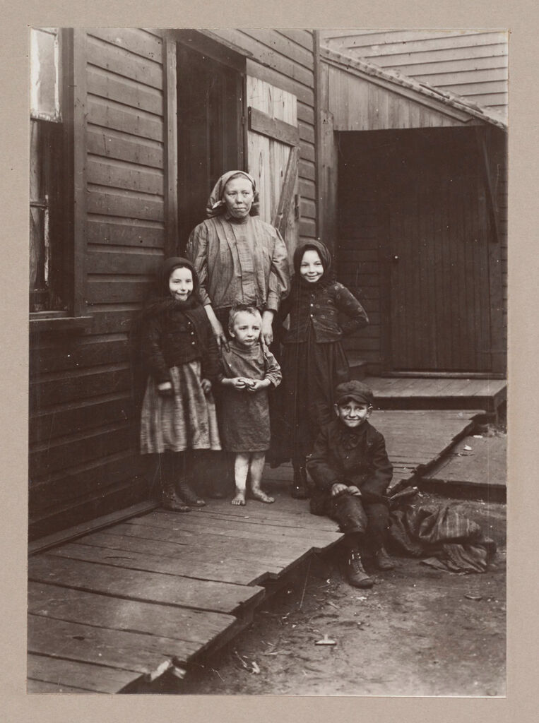 Industrial Problems, Welfare Work: United States: Welfare And Educational Work For The Families Of Employees: Families Of Employees Shortly After Their Arrival In America.  In Mill-Towns Where Public Institutions Are Inefficient The Welfare Work Of Industrial Corporations Is Of Especial Value In Developing The Children Of Immigrants.