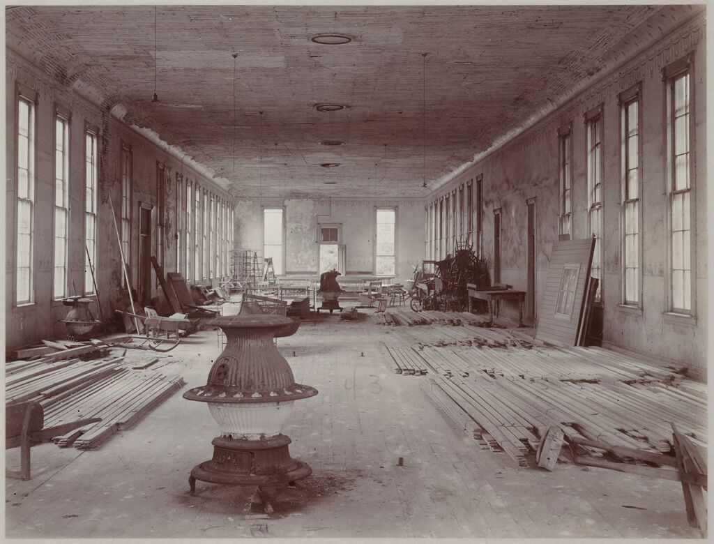 Crime, Prisons: United States. New York. Hart's Island. Branch Workhouse: Department Of Correction, New York City: Branch Workhouse, Hart's Island.: Old Building - Interior.