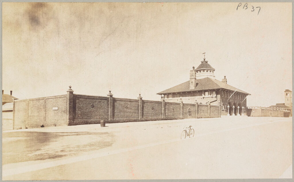 Health, Baths: United States. Massachusetts. Revere Beach: State Baths: Public Baths In The United States: State Bath At Revere Beach, Boston, Massachusetts: View From Street