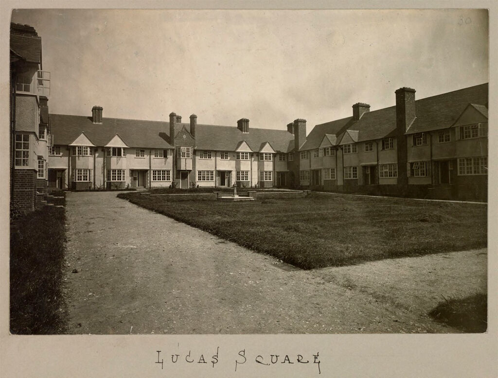 Housing, Improved: Great Britain, England. Hampstead. Garden Suburb (Copartnership And Private) Plans Of Estate And Cottages: Co-Partnership Housing: England: Hampstead Garden Suburb 1910: Lucas Square
