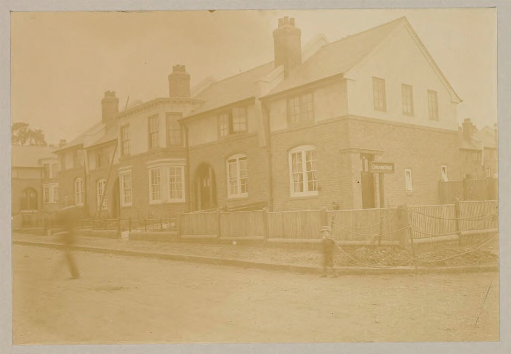 Housing, Improved: Great Britain, England. London. Tooting Estate: Social Conditions In London, England, 1903: London County Council Cottage Home Dwellings At Tooting Estate