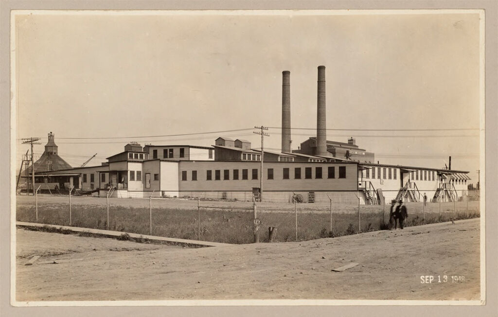 Housing, Government: United States. Maryland. Perryville: Governmental Agencies Of House Construction. U.s. War Department, Industrial Service Section Of The Ordnance Department, Housing Branch: Perryville, Maryland; U.s. Ammonium Nitrate Plant, Atlas Powder Company, Agent. Commissary Building And Officers' Section.