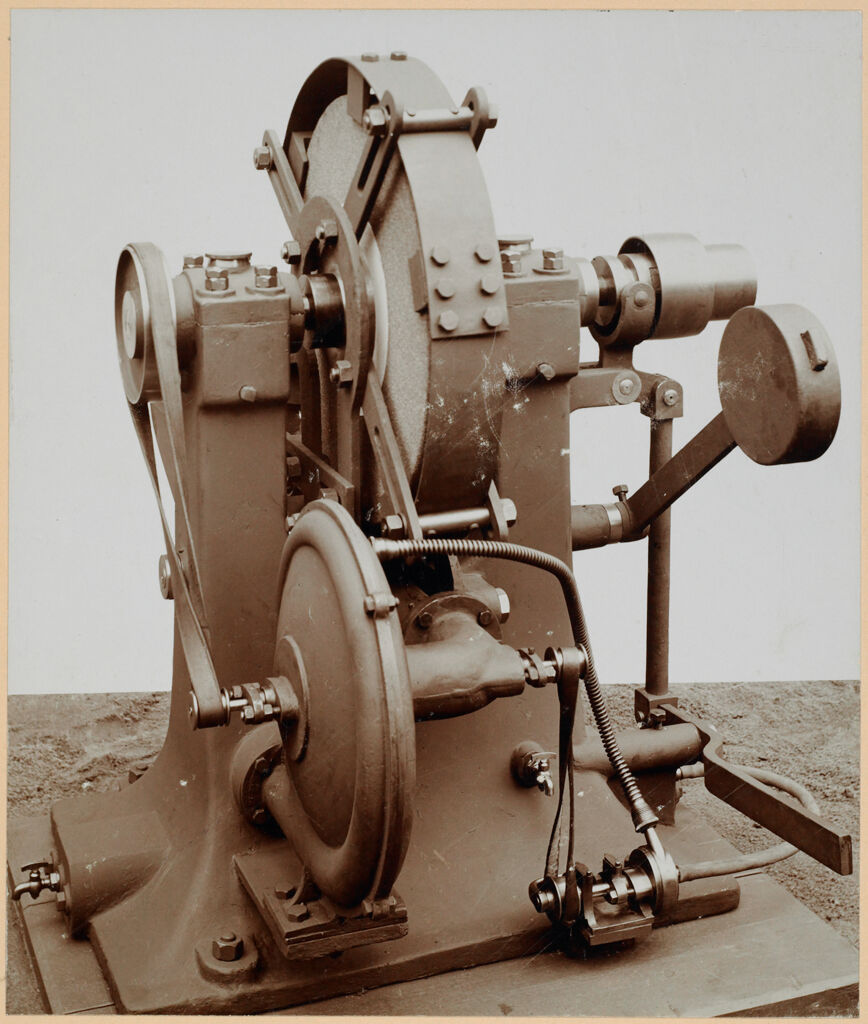Industrial Problems, Prevention Of Accidents: Germany. Safety Devices In Various Manufacturing Plants: Gesellschaft Des Ächten Naxos-Schmirgels Naxos-Union. Schmirgel-Dampfwerk Frankfurt A. M., Julius Pfungst, Frankfurt A. M.: Energy Grinding Machine With Safety Cap And Dust Suction Contrivance 
