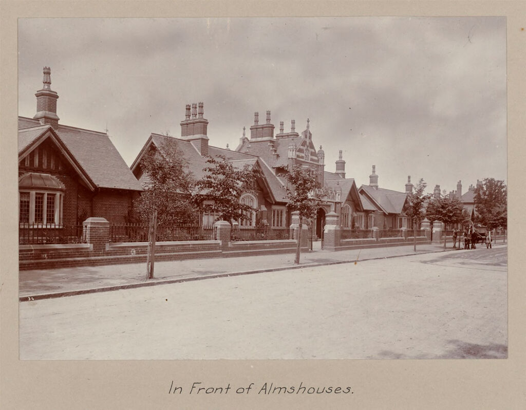 Industrial Problems, Welfare Work: Great Britain. England. Bourneville: Cadbury Bros.: Welfare Institutions And Improved Housing: Bournville Works And Village, Bournville, England: Cocoa And Chocolate Works Of Cadbury Brothers, Ltd. The Bournville Village Trust: In Front Of Almshouses.