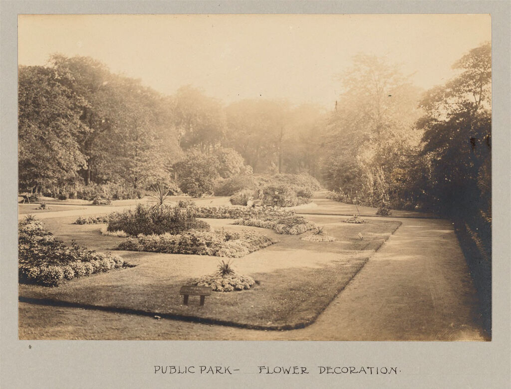 Recreation, Parks And Playgrounds: Great Britain, Scotland. Glasgow. Public Park: Social Conditions In Glasgow, Scotland, 1903: Public Park - Flower Decoration.