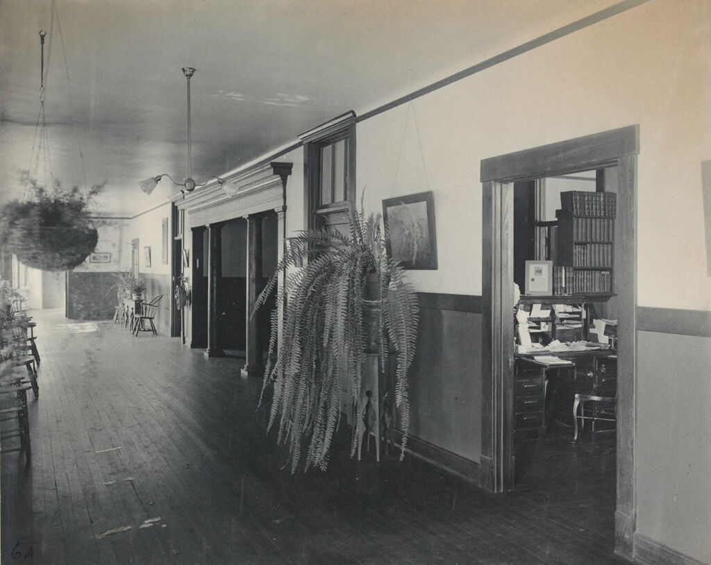 Charity, Tuberculosis: United States. Massachusetts. Rutland. Massachusetts State Sanatorium: Massachusetts State Sanatorium: Hall In Centre Building (Matrons Office At The Right)