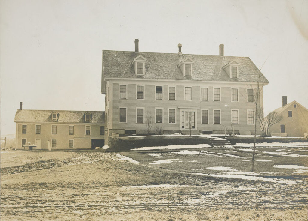 Charity, Public: United States. New Hampshire. Ossippee. Carroll County Farm.: New Hampshire State Charitable And Correctional Institutions.: Main Building - Carroll County Farm Showing Superintendents Rooms.
