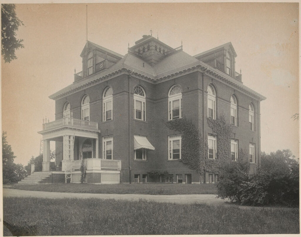 Crime, Children, Truant Schools: United States. Massachusetts. North Chelmsford. Middlesex County Truant School: Middlesex County Truant School, No. Chelmsford.: Read Cottage, Administration Building.