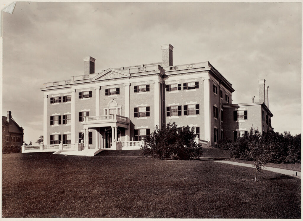 Defectives, Insane: United States. Massachusetts. Waverly. Mclean Hospital: Mclean Hospital. Pierce Building (Administration): Front View