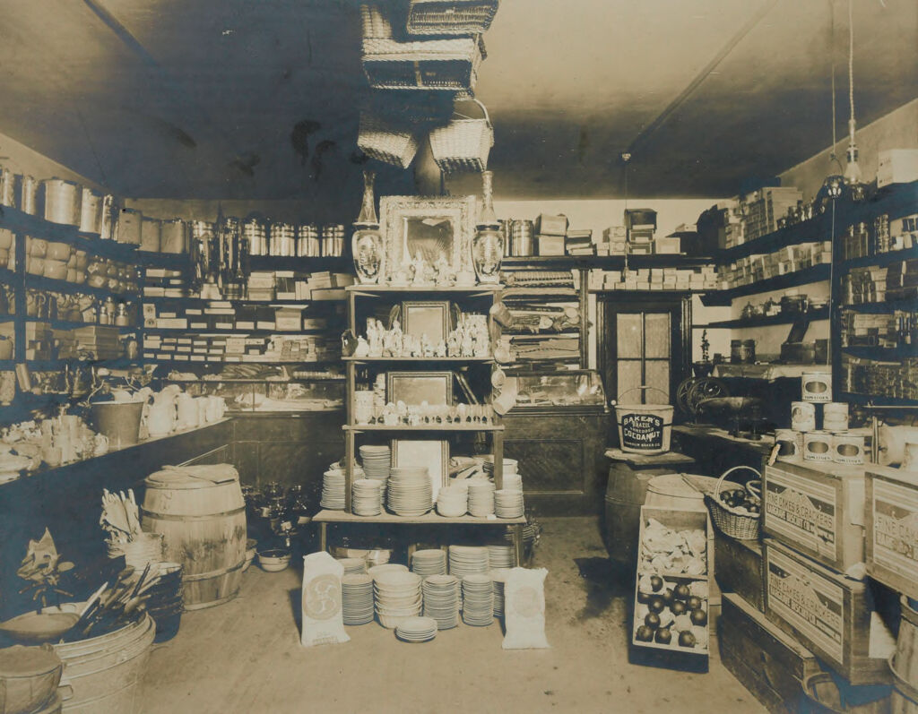 Races, Jews: United States. New Jersey. Woodbine. Baron De Hirsch Agricultural And Industrial School: Woodbine Settlement And School, Woodbine, N.j. Baron De Hirsch Fund.: 76. Interior Of General Store.