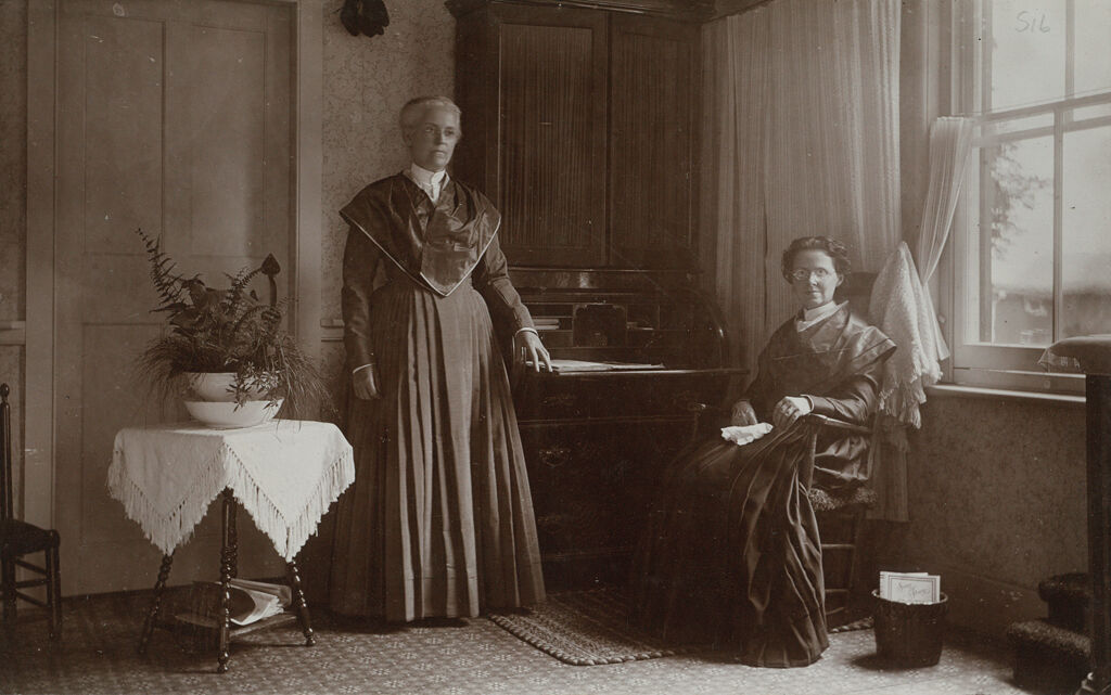 Social Revolution (?): United States. New York. Mt. Lebanon. Shaker Communities: Shaker Communities, United States: I. Sister Catherine Allen And Sister Martha Burger In Reception Room.