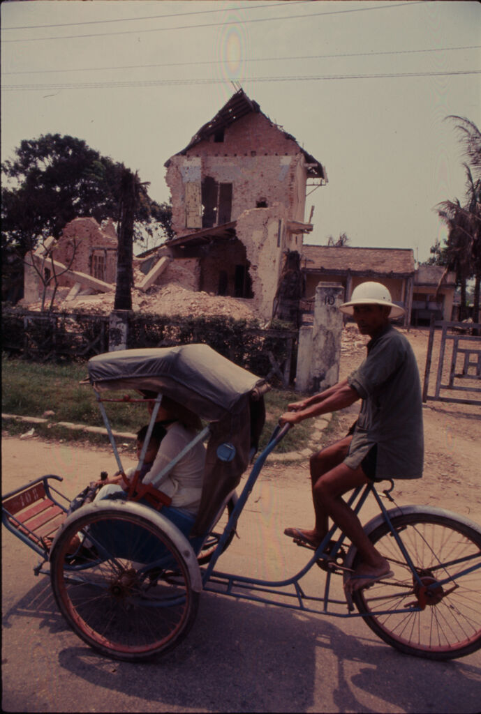 Untitled (Cycle Rickshaw, Hue, Vietnam)